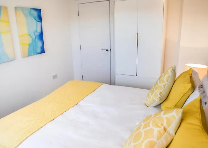 Anstey Heights Apartments